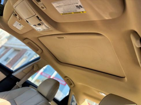 Used 2014 Toyota Avalon XLE Touring image 9