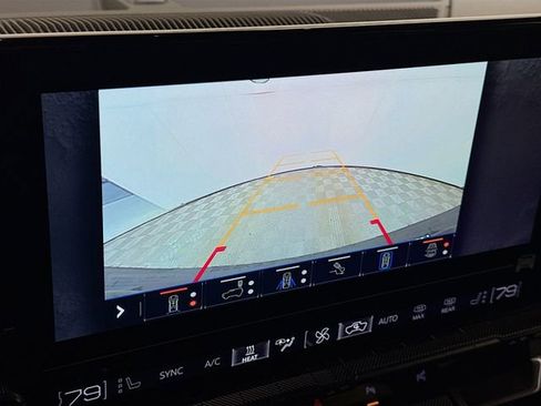 Used 2024 GMC Hummer EV 2X image 16