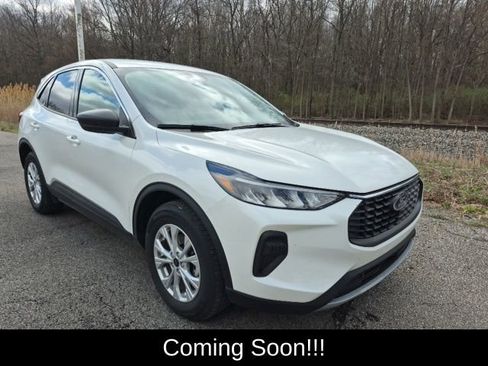 Used 2023 Ford Escape Active image 3