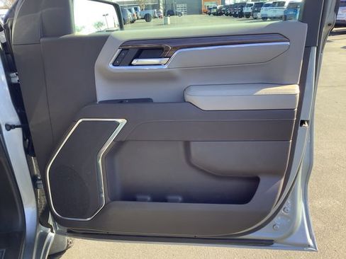 Used 2023 Chevrolet Silverado 1500 LT Trail Boss image 39