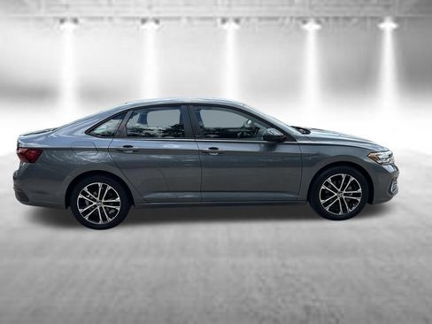 Certified 2024 Volkswagen Jetta Sport FWD image 6