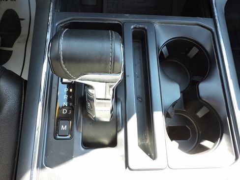 Certified 2022 Ford F150 Lariat w/ Equipment Group 502A High image 27