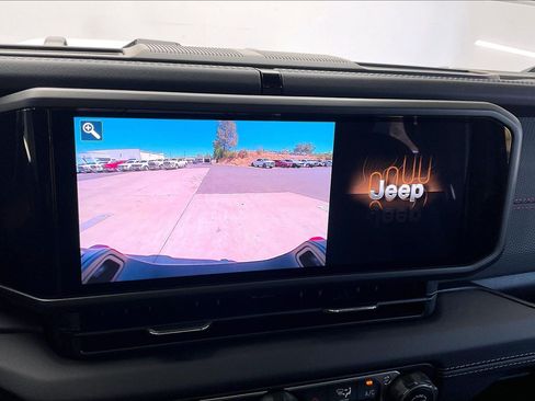 New 2026 Jeep Gladiator Rubicon AWD/4WD image 12