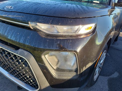 Used 2021 Kia Soul LX FWD image 5