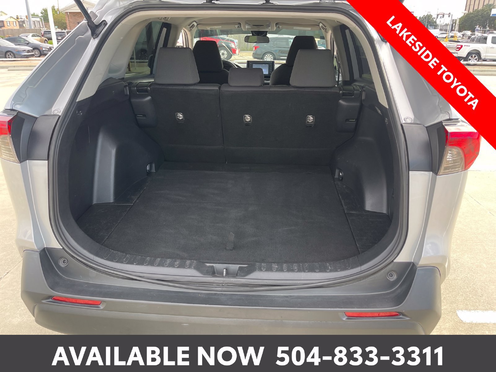 Used 2021 Toyota RAV4 XLE AWD/4WD image 19