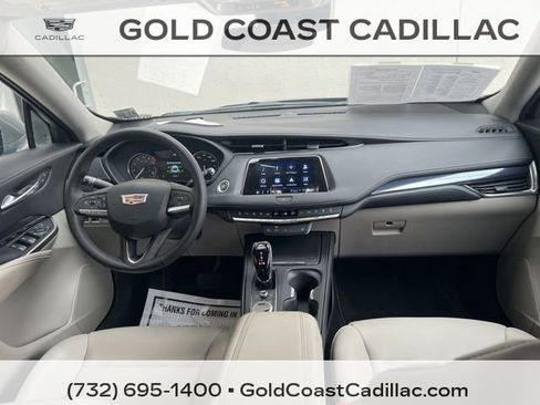 Certified 2023 Cadillac XT4 Luxury w/ Cold Weather Package FWD image 10
