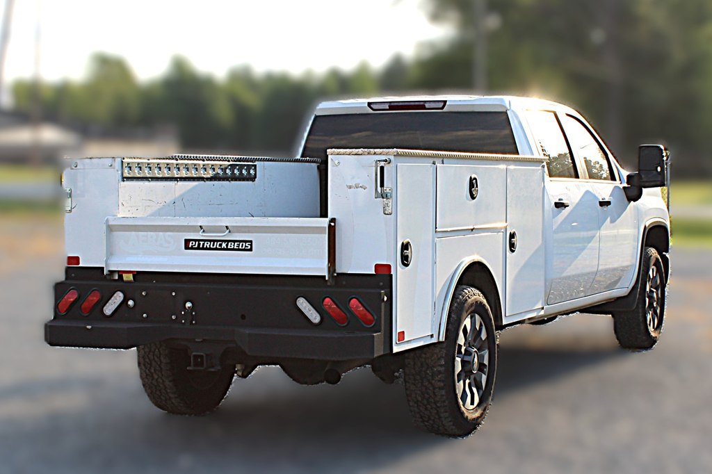 Used 2025 Chevrolet Silverado 2500 Custom w/ Custom Value Package AWD/4WD image 5