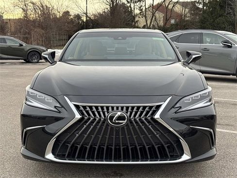 New 2025 Lexus ES 350 Ultra Luxury image 2