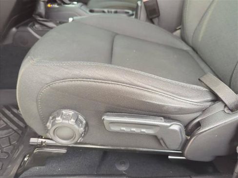 Used 2022 Jeep Wrangler Unlimited Sport AWD/4WD image 12