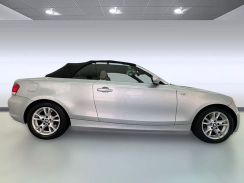 Used 2008 BMW 128i Convertible image 7