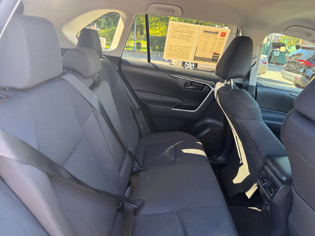 Used 2025 Toyota RAV4 LE AWD/4WD image 20