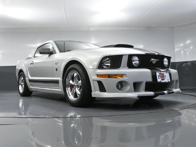 Used 2006 Ford Mustang GT Premium RWD image 38