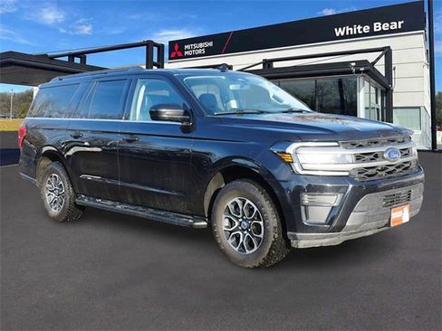 Used 2024 Ford Expedition Max XLT image 1