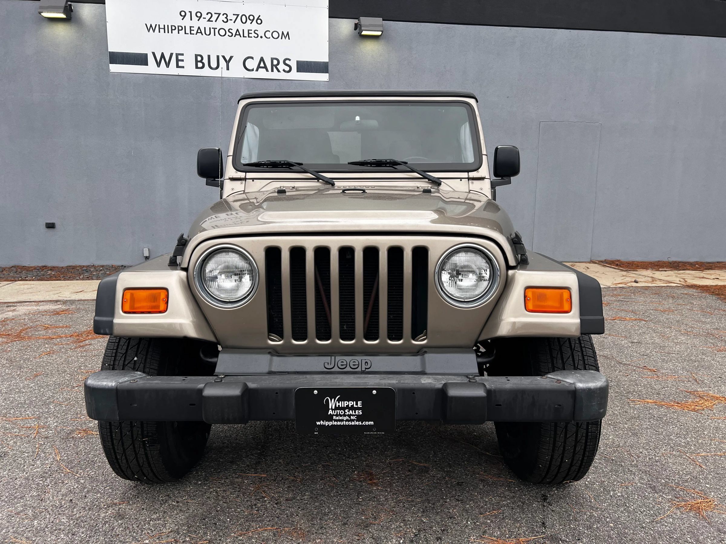 Used 2004 Jeep Wrangler X w/ Convenience Group AWD/4WD image 2