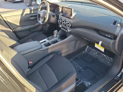 New 2025 Nissan Sentra SV image 11