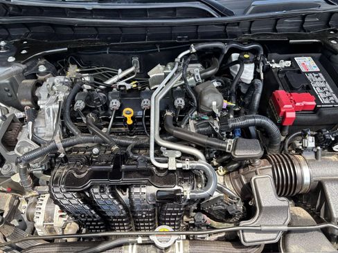 Used 2025 Nissan Altima 2.5 SV FWD image 27