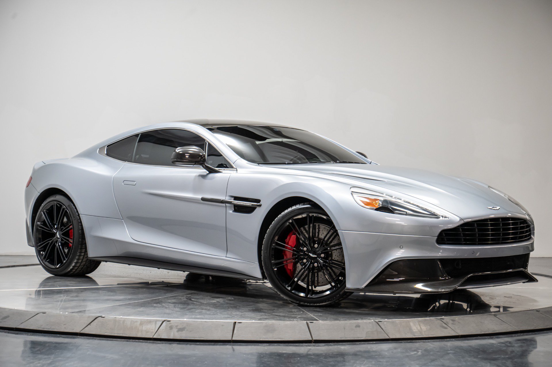 Used 2014 Aston Martin Vanquish Coupe RWD image 58