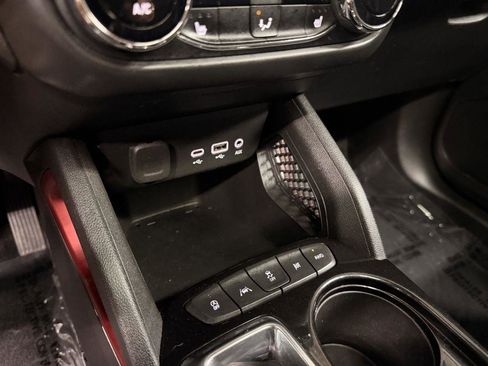 Used 2021 Chevrolet TrailBlazer RS w/ Sun and Liftgate Package AWD/4WD image 19