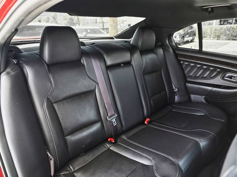 Used 2017 Ford Taurus Limited FWD image 38