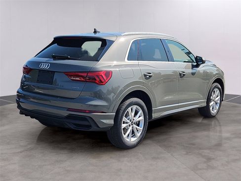New 2025 Audi Q3 2.0T Premium image 2