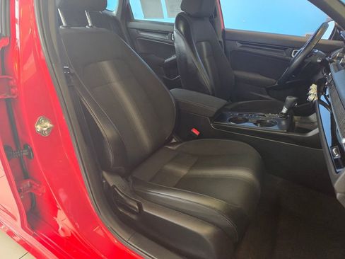 Certified 2025 Honda Civic Sport image 22