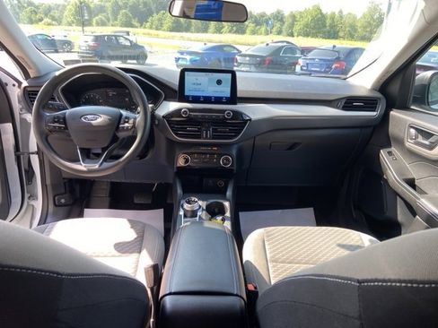 Used 2022 Ford Escape SE image 23