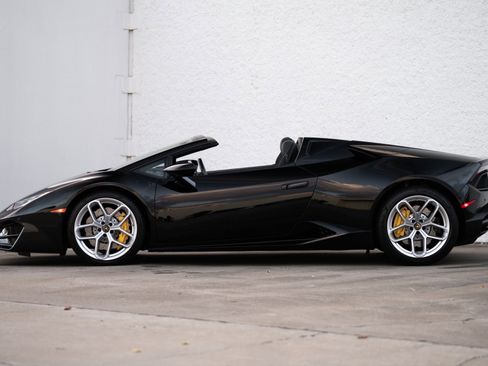 Used 2017 Lamborghini Huracan LP 580-2 image 14