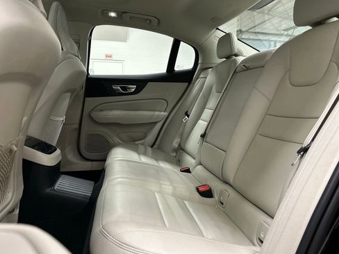 Used 2023 Volvo S60 T8 Plus image 16