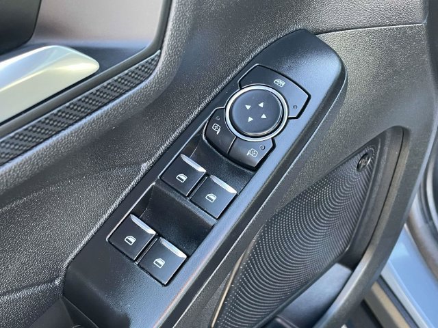 Used 2025 Ford Escape ST-Line Elite w/ Premium Technology Package AWD/4WD image 16