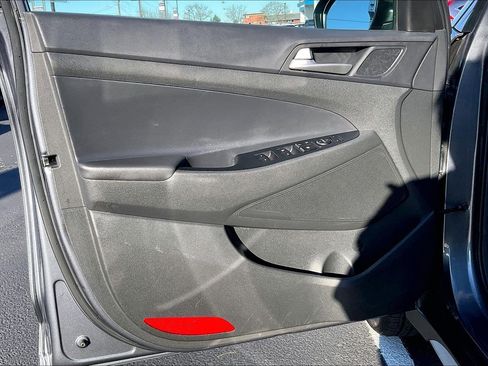 Used 2019 Hyundai Tucson SEL image 21