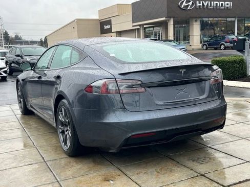 Used 2021 Tesla Model S Plaid image 9