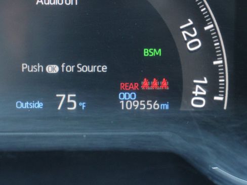 Used 2023 Toyota RAV4 XLE Premium FWD image 28