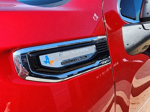 New 2026 GMC Sierra 1500 SLT image 11