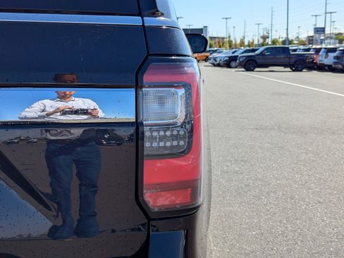Used 2020 Ford Expedition Limited AWD/4WD image 48