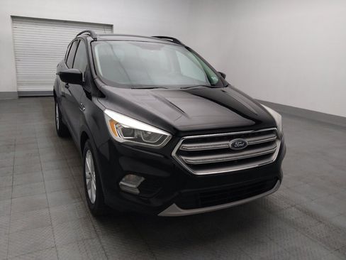 Used 2017 Ford Escape SE w/ Equipment Group 201A FWD image 14