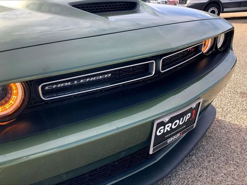 Used 2022 Dodge Challenger R/T w/ Plus Package image 35