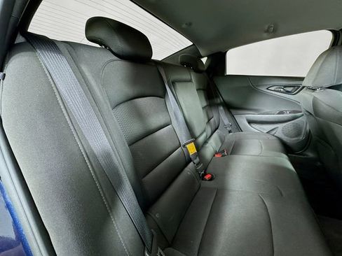 Used 2018 Chevrolet Malibu LT image 26