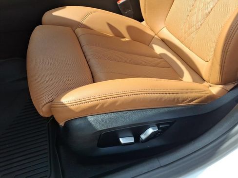 Used 2022 BMW 530i xDrive w/ Premium Package AWD/4WD image 19