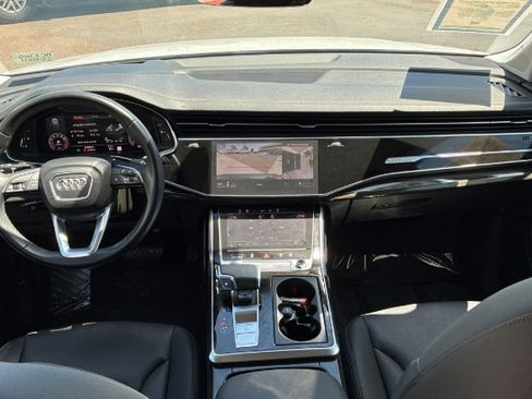 Used 2023 Audi Q7 3.0T Prestige AWD/4WD image 6