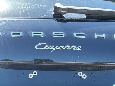 Used 2018 Porsche Cayenne AWD/4WD image 27