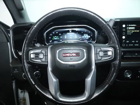 Used 2022 GMC Sierra 1500 SLE image 35