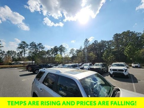 Used 2022 Toyota 4Runner Limited image 18