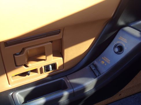 Used 1990 Chevrolet Corvette Convertible image 15