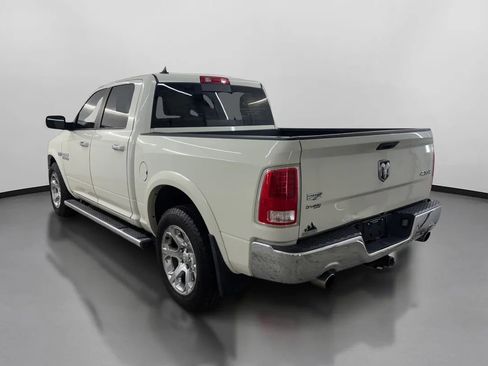 Used 2017 RAM 1500 Laramie w/ Convenience Group AWD/4WD image 7