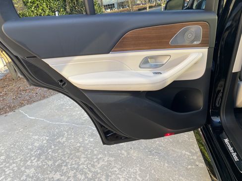 Certified 2024 Mercedes-Benz GLE 350 4MATIC image 37