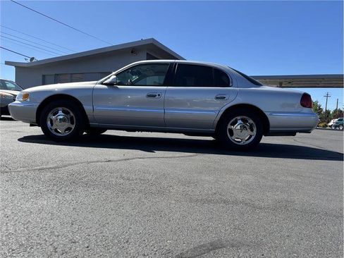 Used 2000 Lincoln Continental Base 4dr Sedan image 2