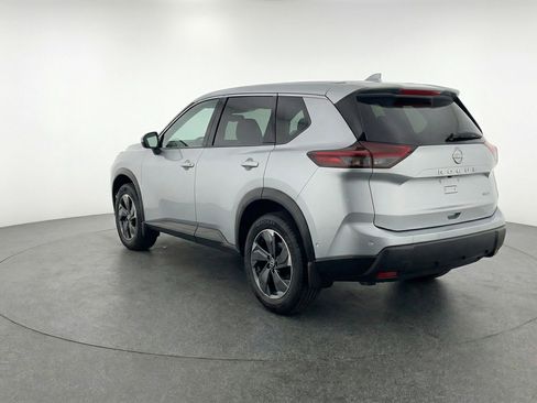 Used 2025 Nissan Rogue SV image 6