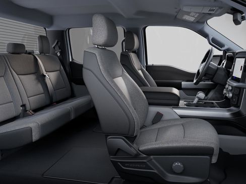 New 2025 Ford F150 Lightning XLT image 28