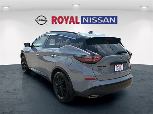 Used 2024 Nissan Murano SV w/ SV Midnight Edition Package image 5