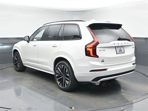 New 2026 Volvo XC90 B6 Ultra w/ Protection Package Premier image 6